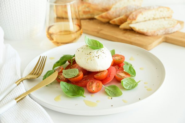 How to Prepare a Refreshing Greek Salad with Homemade Zesty Dressing?