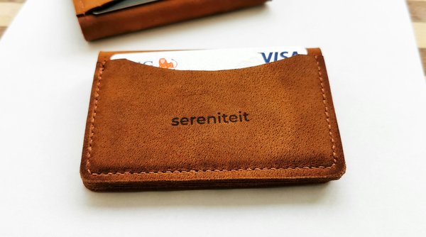 What Are the Key Features to Look for in a High-Quality Leather Wallet?